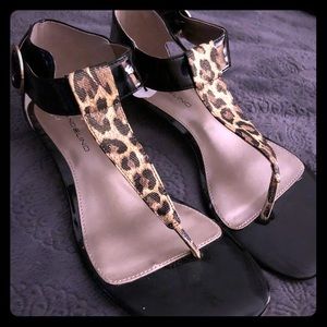 Bandolino wedge sandal black patent leather size 7